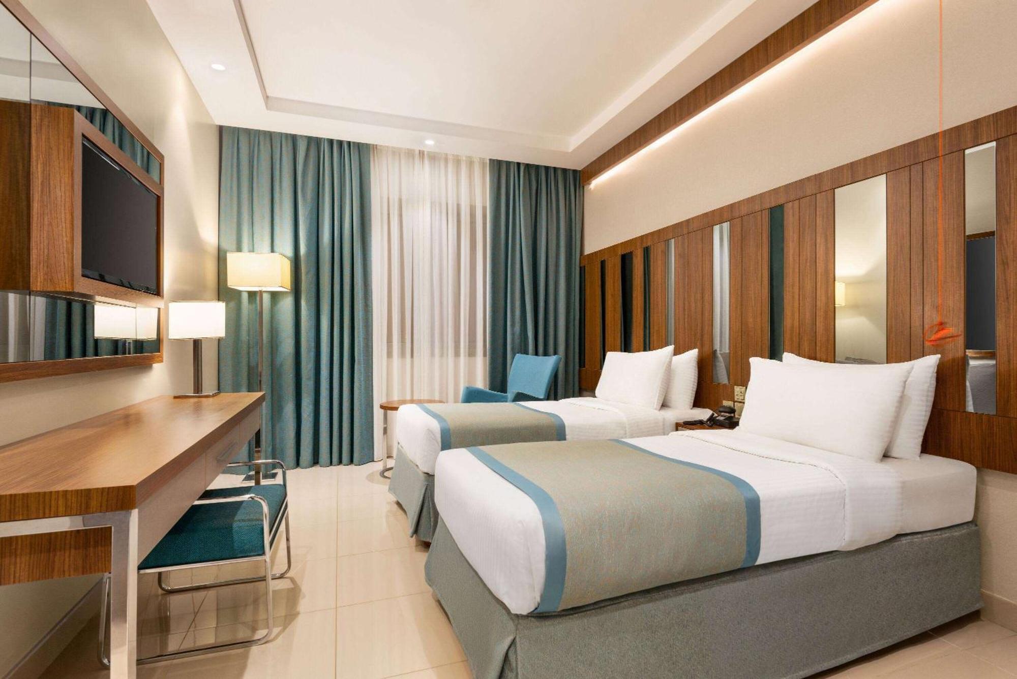 Ramada By Wyndham Makkah Zad Al Tayseer Мека Екстериор снимка
