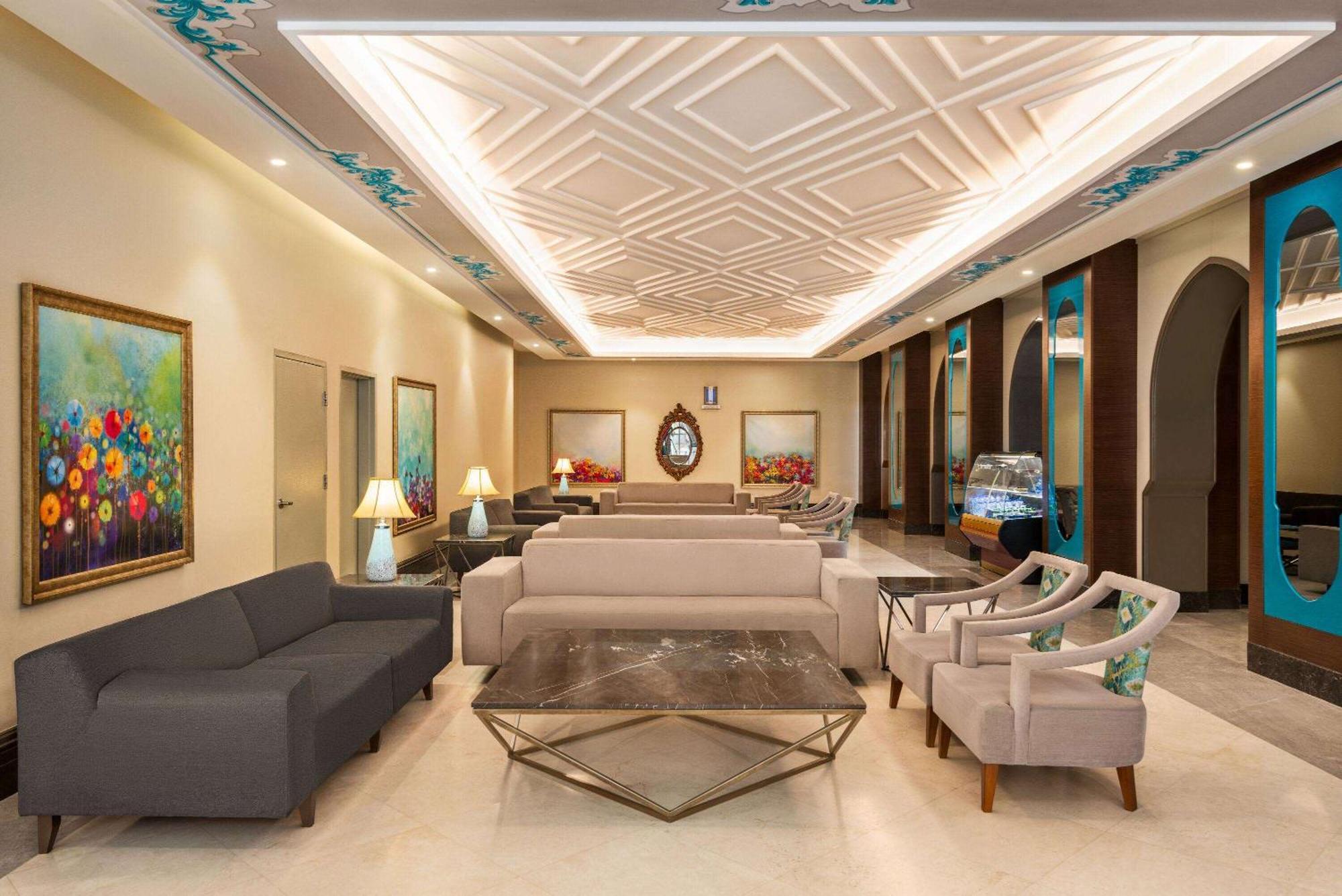 Ramada By Wyndham Makkah Zad Al Tayseer Мека Екстериор снимка