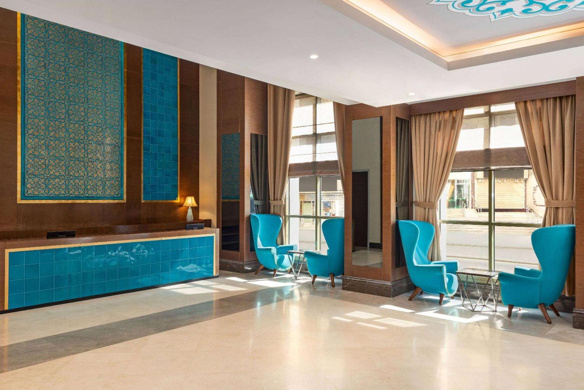 Ramada By Wyndham Makkah Zad Al Tayseer Мека Екстериор снимка